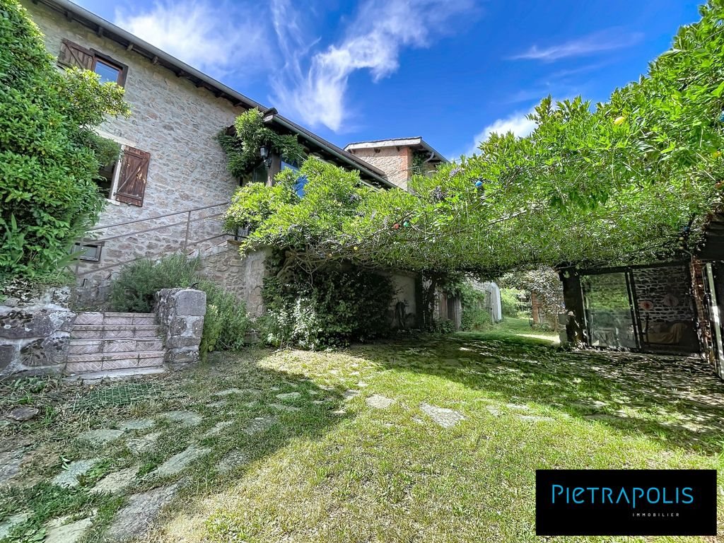 Maison à vendre, 160m², Montrottier