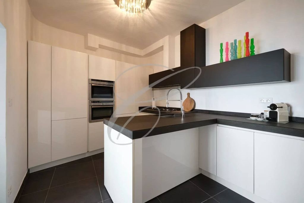 Maison à louer, 280m², Roquebrune-Cap-Martin