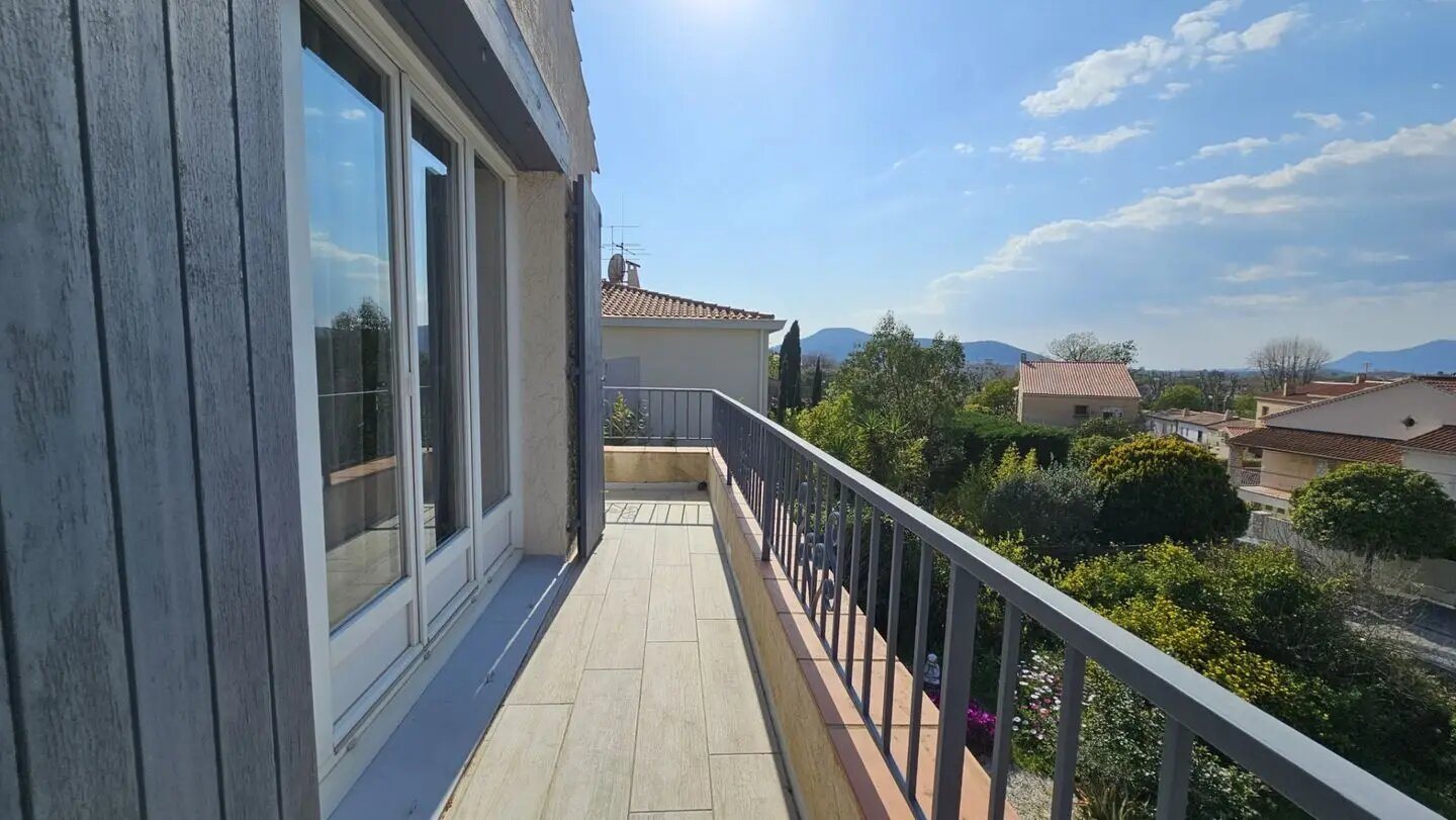 Maison à louer, 157m², Hyères