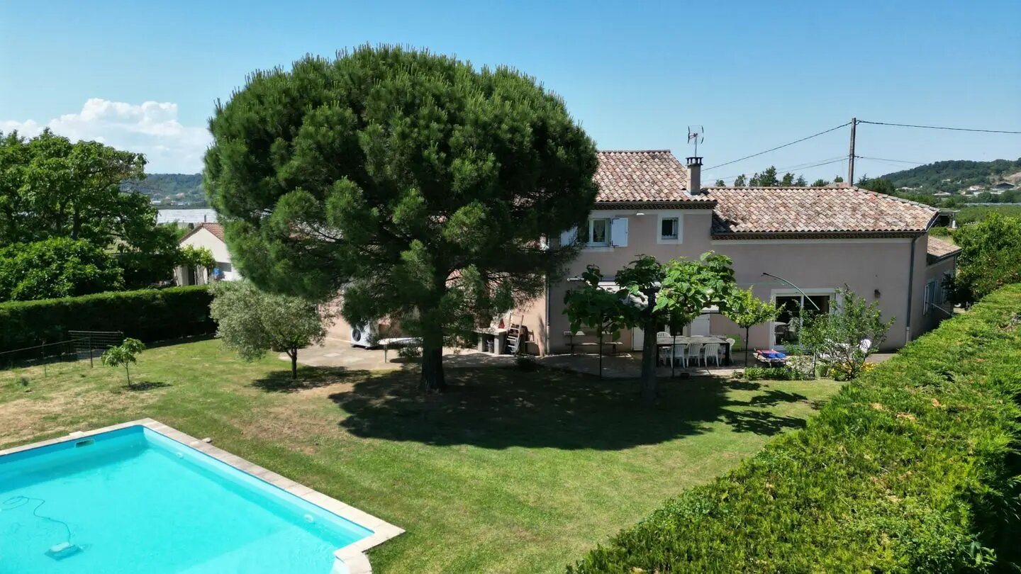 Maison à vendre, 191m², Granges-les-Beaumont