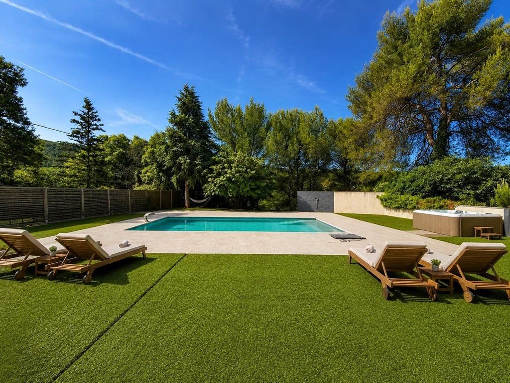 Maison à vendre, 240m², Aubagne