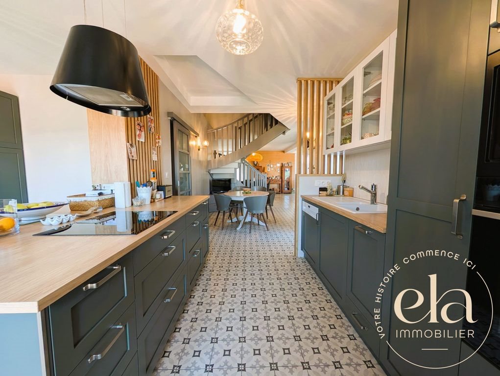 Maison à vendre, 325m², Pouzauges