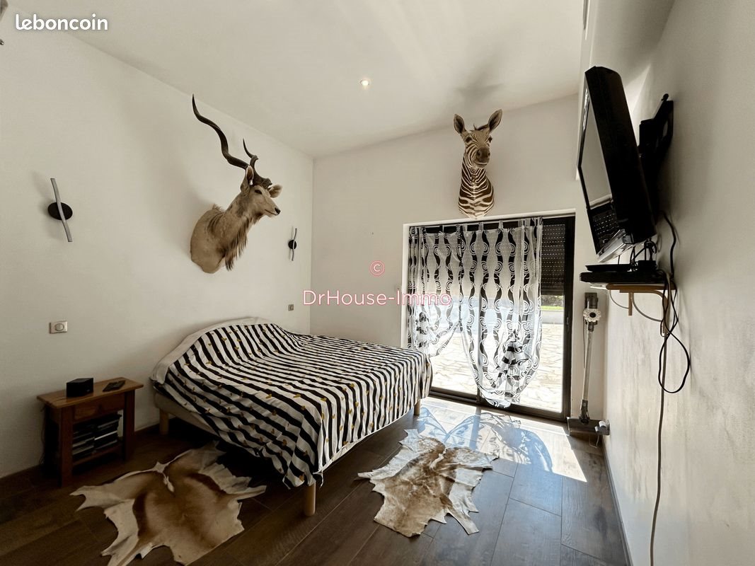 Maison à vendre, 4m², Béziers