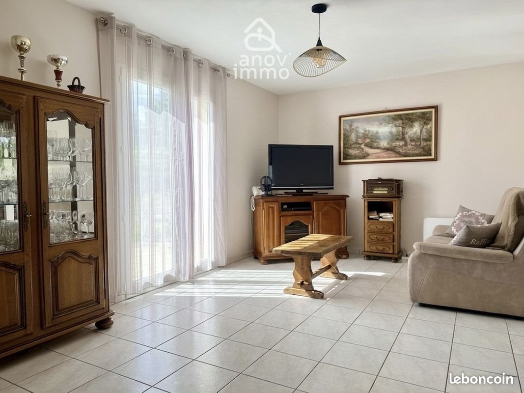 Maison à vendre, 97m², Fouquebrune