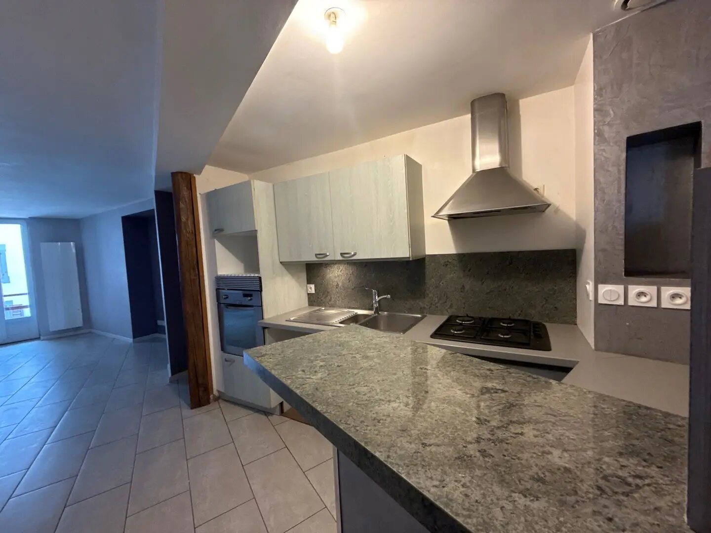 Appartement à louer, 60m², Évian-les-Bains