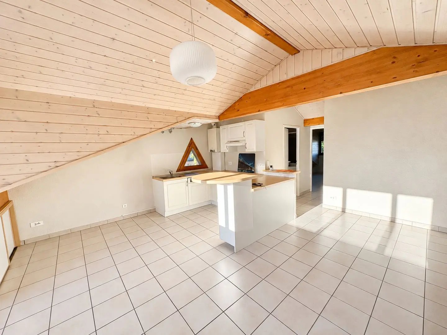 Appartement à louer, 53m², Cranves-Sales
