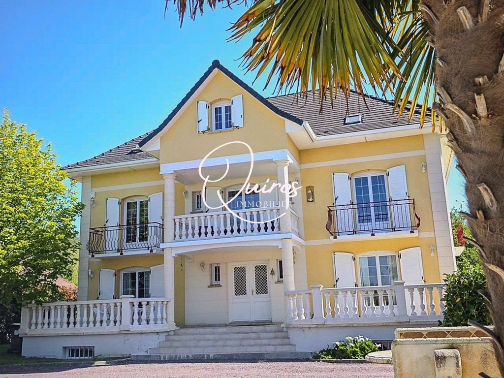 Maison à vendre, 280m², La Trinité-de-Thouberville