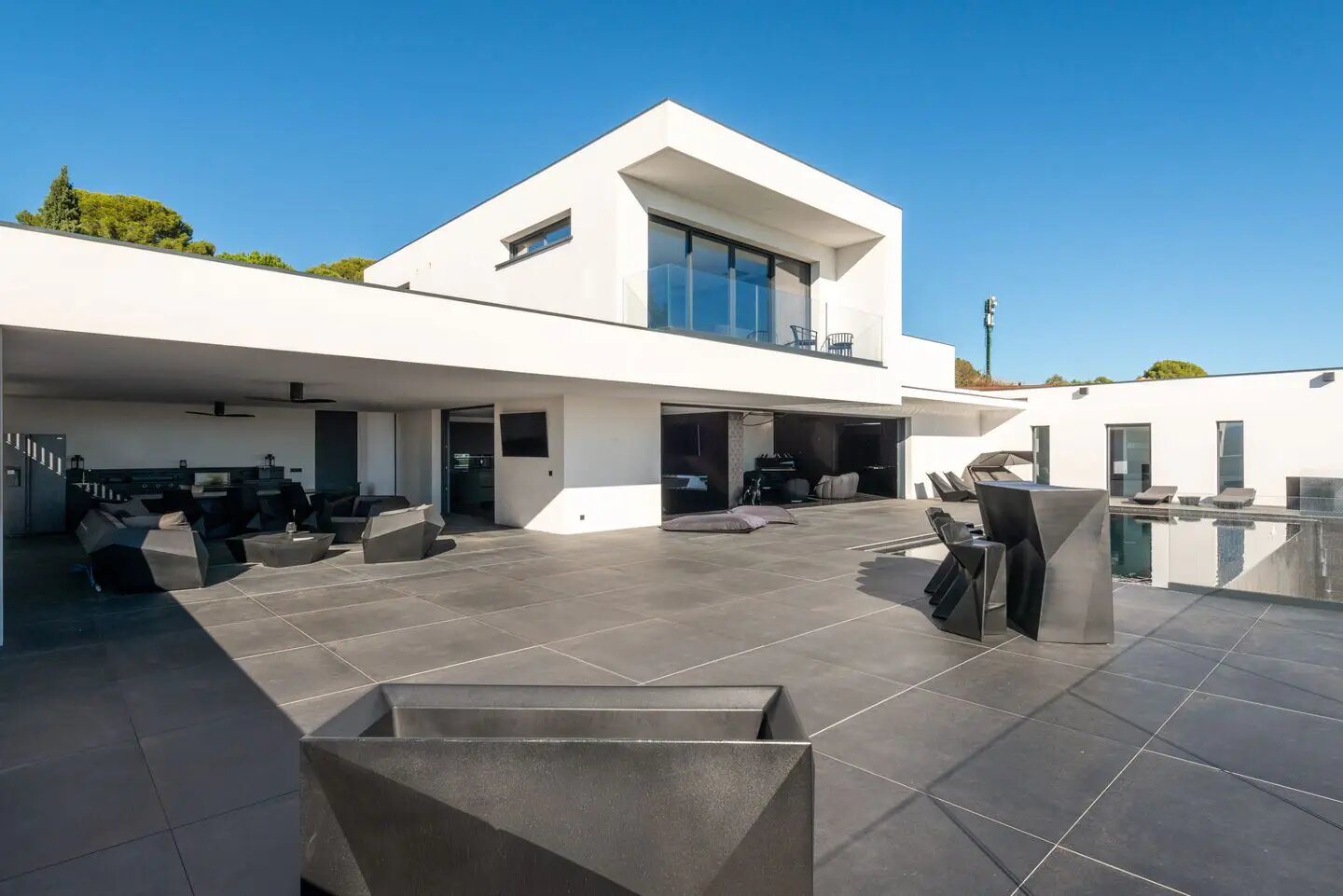Maison à vendre, 525m², Thézan-lès-Béziers