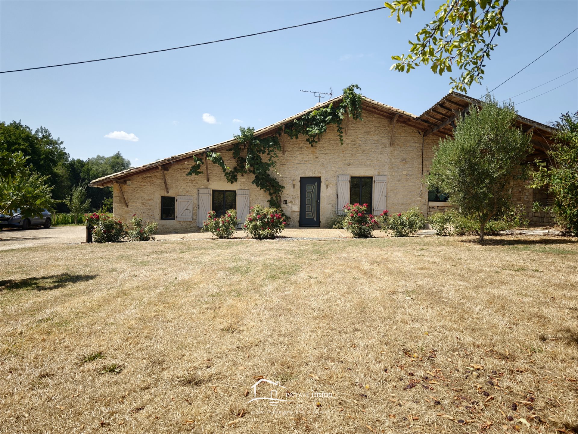 Maison à louer, 128m², Lezay