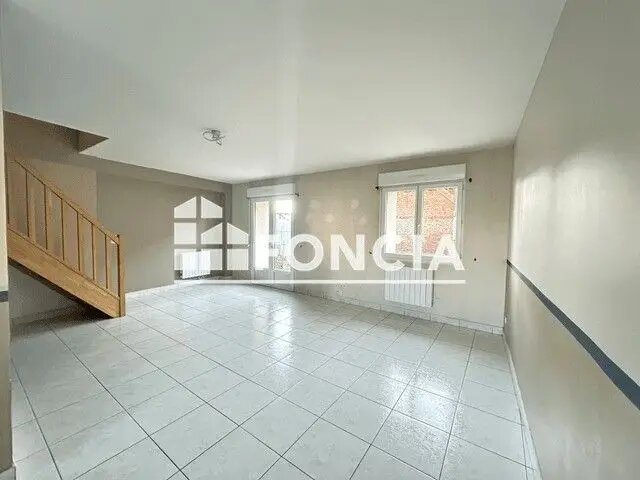 Maison à louer, 77m², Sissonne