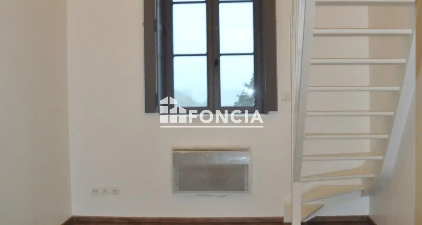Appartement à louer, 30m², Laon