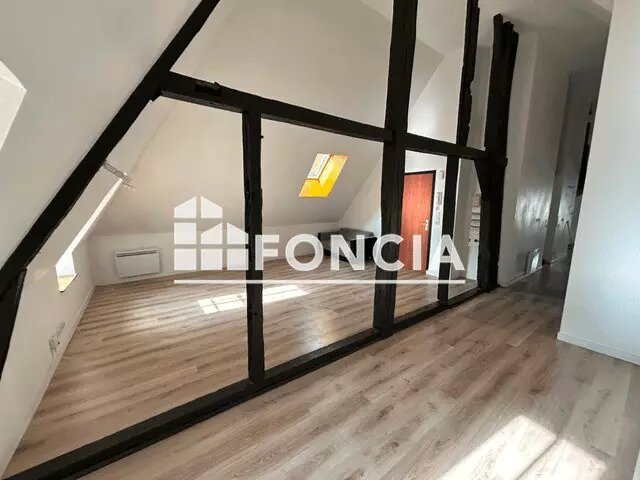 Appartement à louer, 56m², Laon