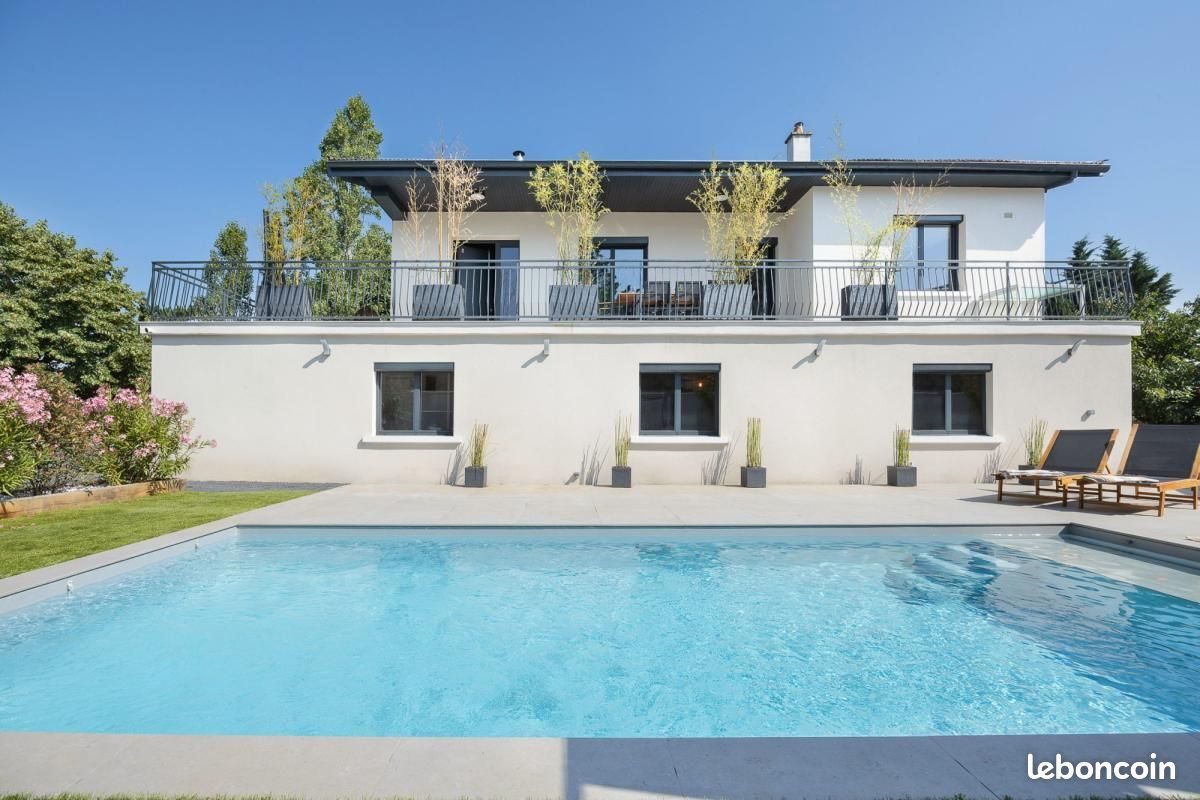 Maison à vendre, 175m², Saint-Genis-les-Ollières