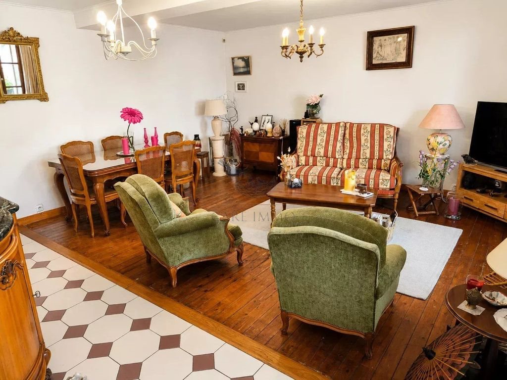 Maison à vendre, 155m², Arnas