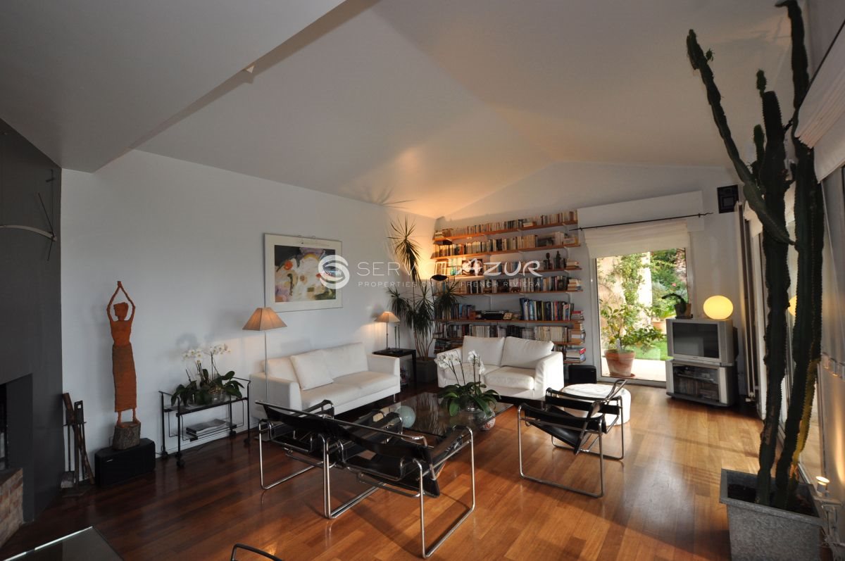 Maison à louer, 230m², Mandelieu-la-Napoule