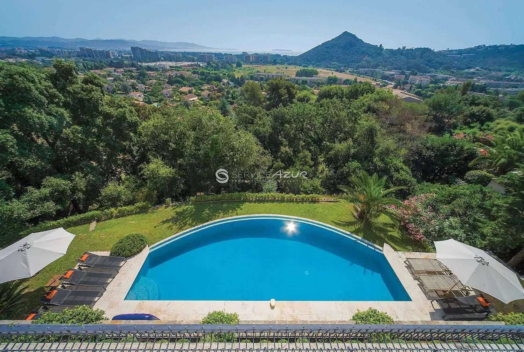 Maison à louer, 300m², Mandelieu-la-Napoule