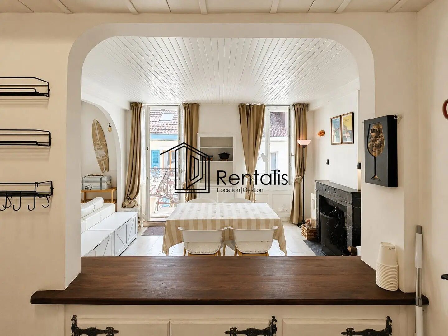 Appartement à louer, 66m², Gex