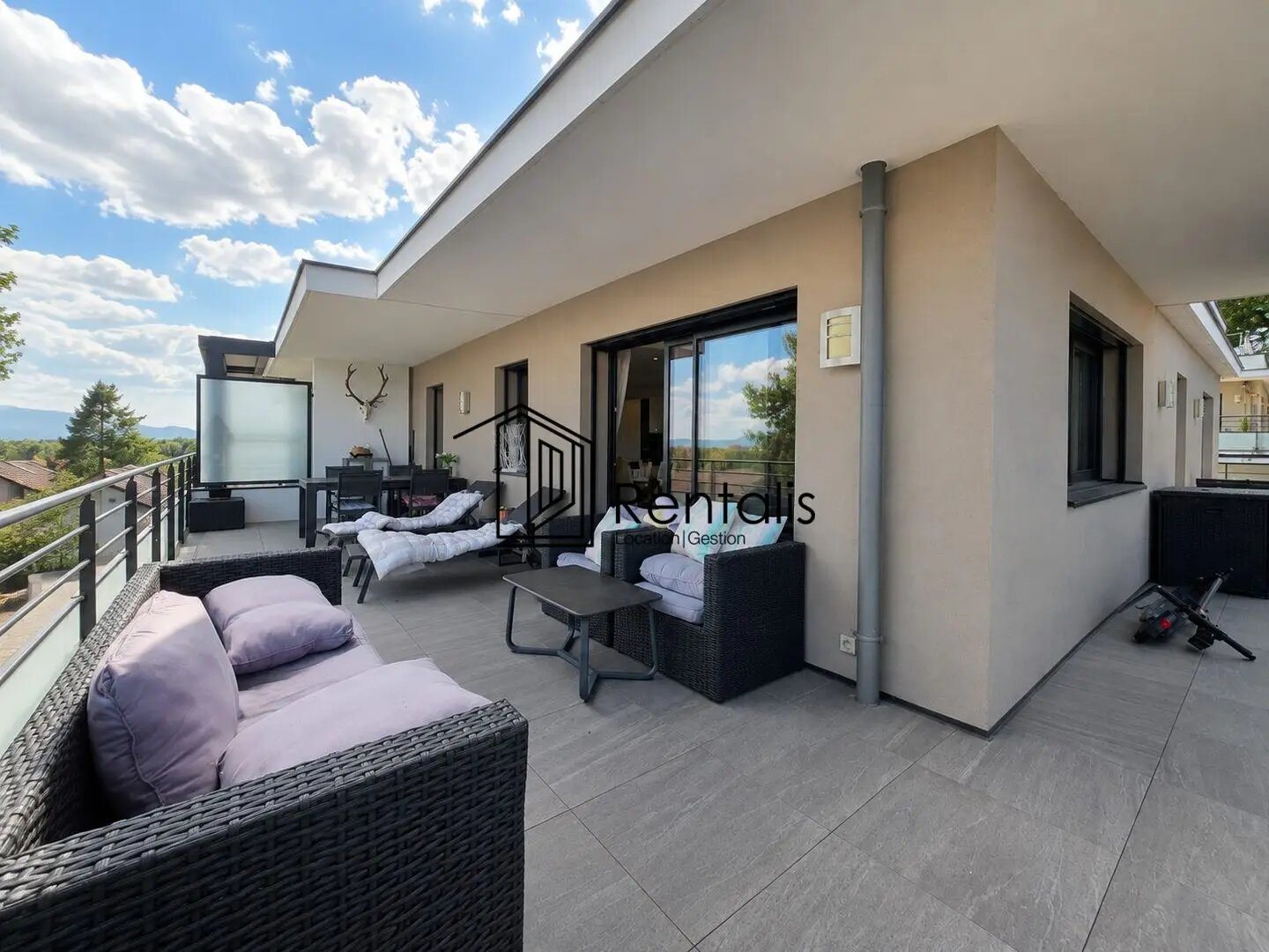 Appartement à louer, 75m², Prévessin-Moëns