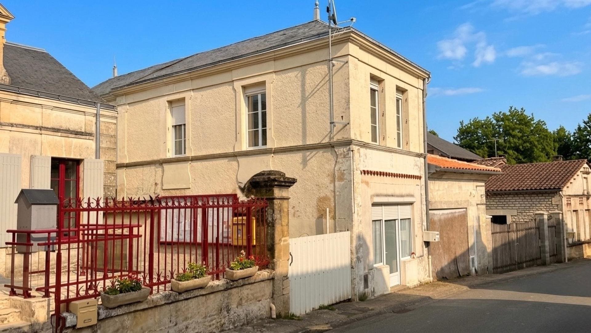 Maison à vendre, 132m², Nieul-le-Virouil