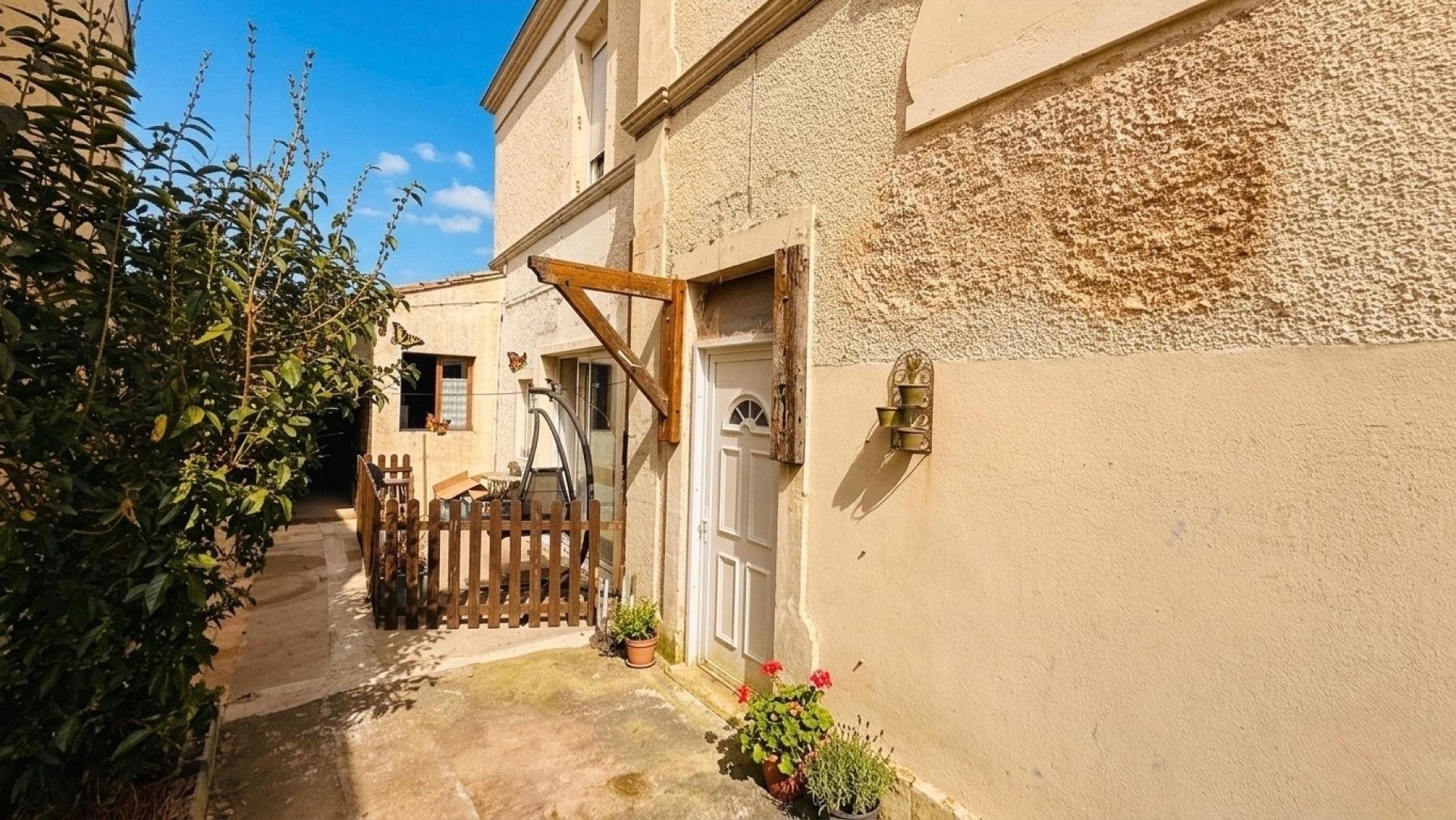 Maison à vendre, 132m², Nieul-le-Virouil
