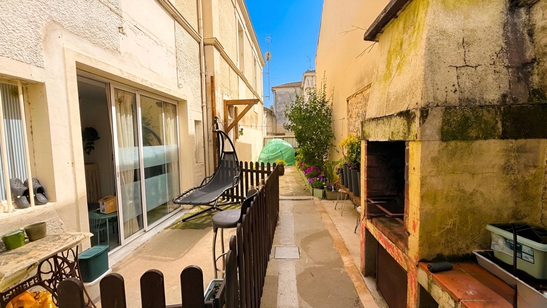 Maison à vendre, 132m², Nieul-le-Virouil