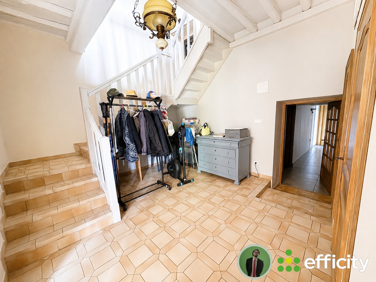 Maison à vendre, 258m², Corcelles-en-Beaujolais