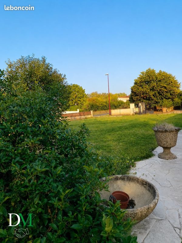 Maison à vendre, 145m², Saint-Pierre-d'Eyraud