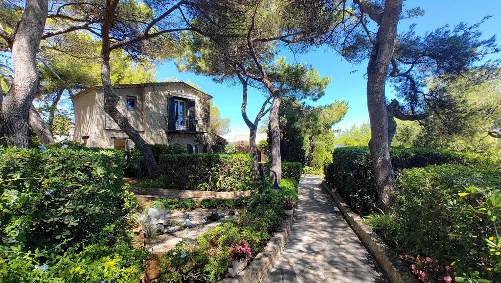 Maison à louer, 250m², Antibes