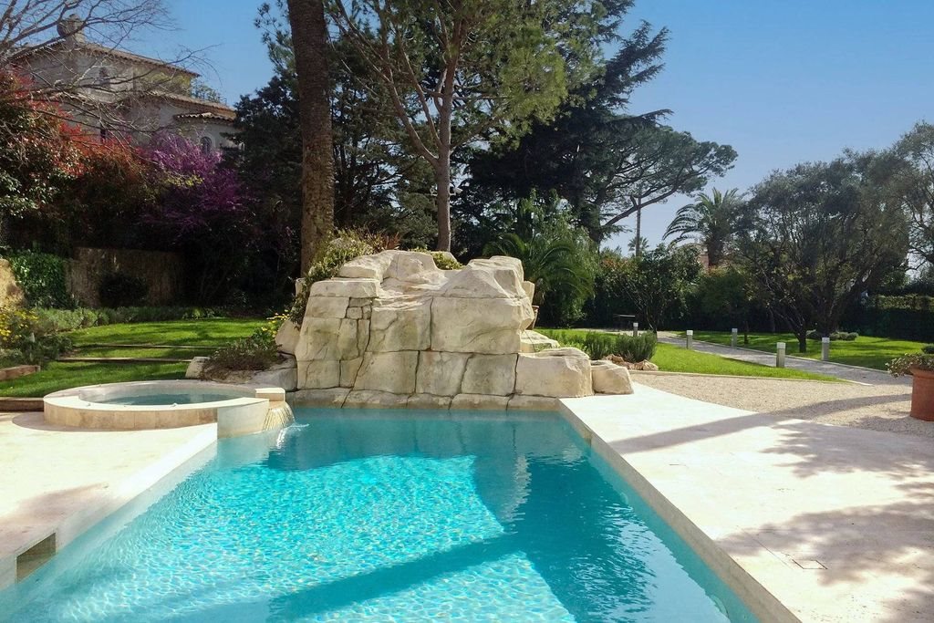 Maison à louer, 350m², Antibes