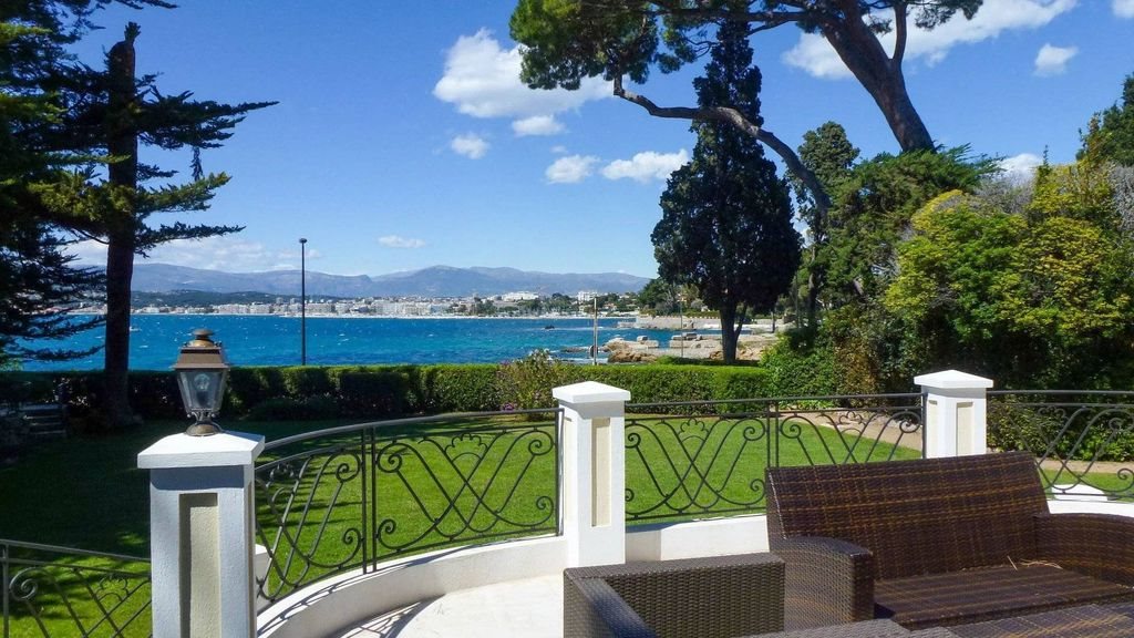 Maison à louer, 512m², Antibes
