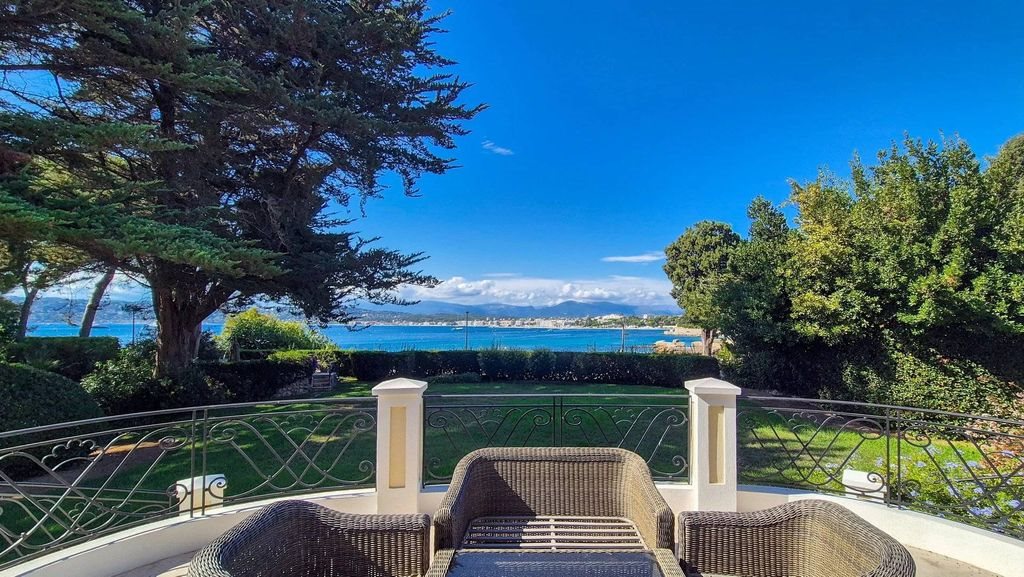Maison à louer, 512m², Antibes