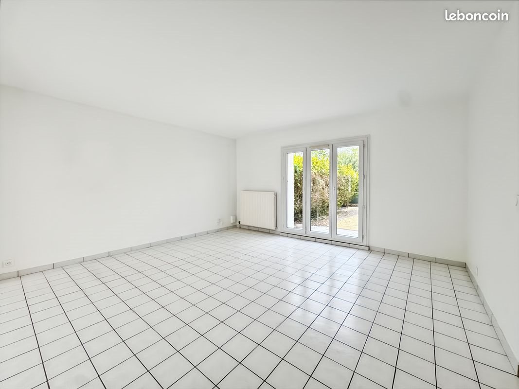 Maison à louer, 99m², Lisses