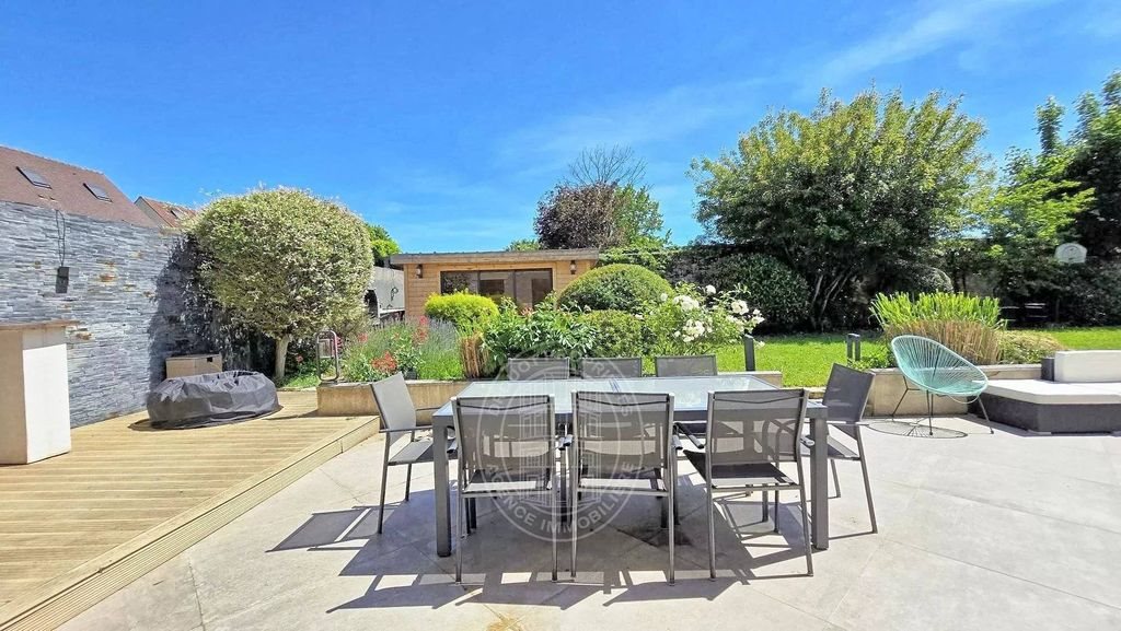 Maison à vendre, 222m², Senlis