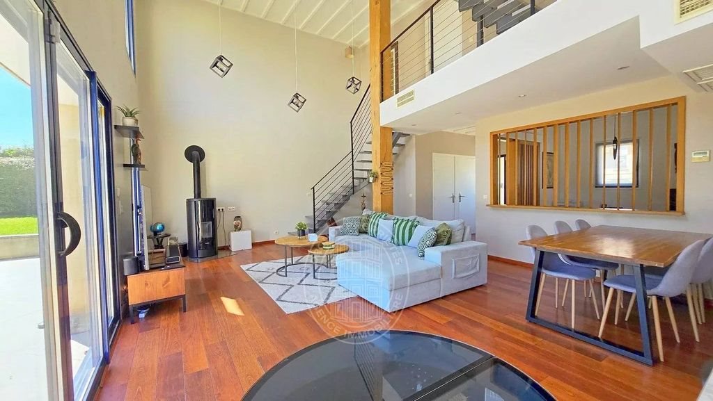 Maison à vendre, 222m², Senlis