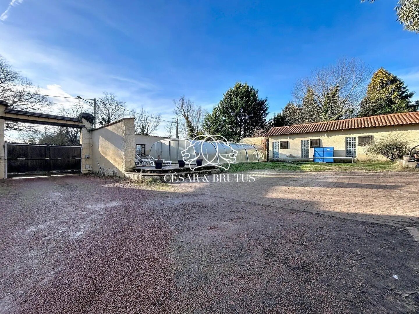 Maison à vendre, 250m², Nervieux