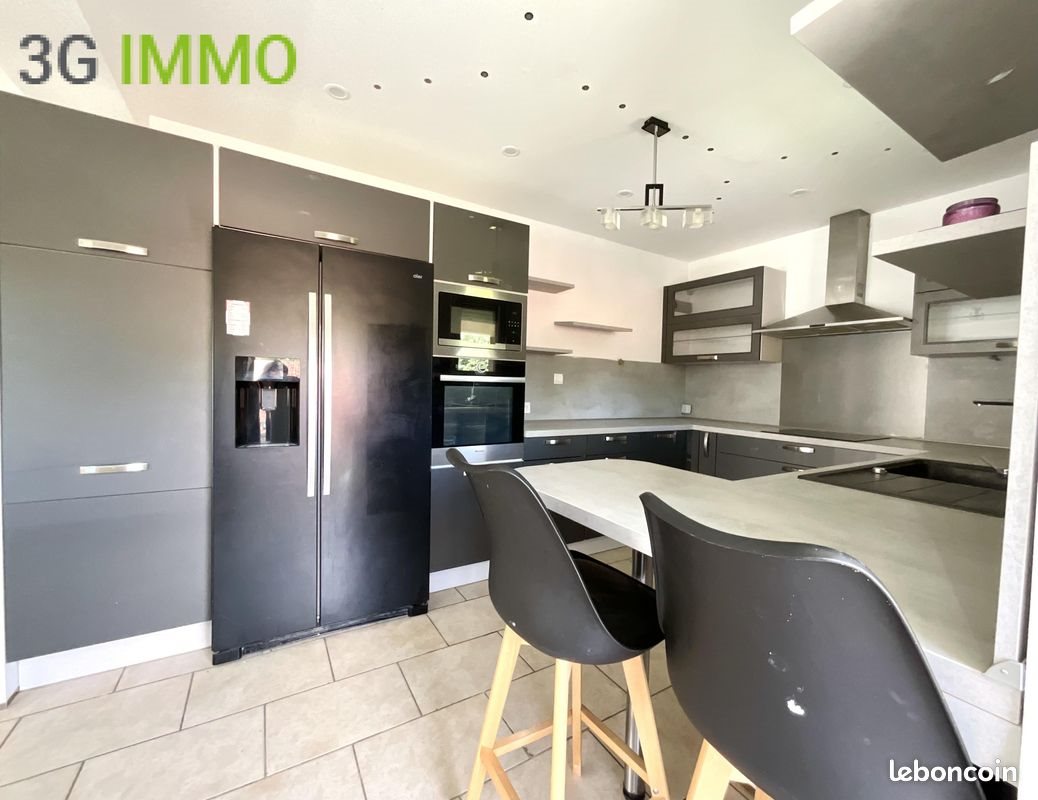 Maison à vendre, 100m², Villieu-Loyes-Mollon
