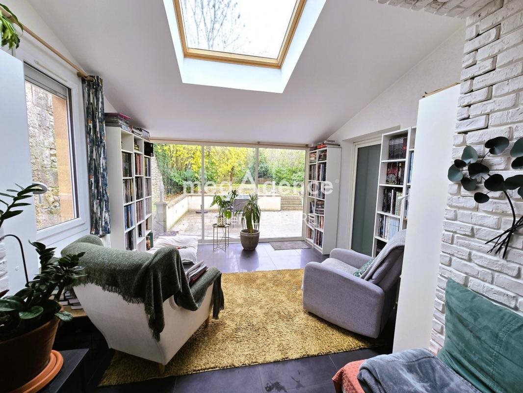Maison à vendre, 147m², Sours