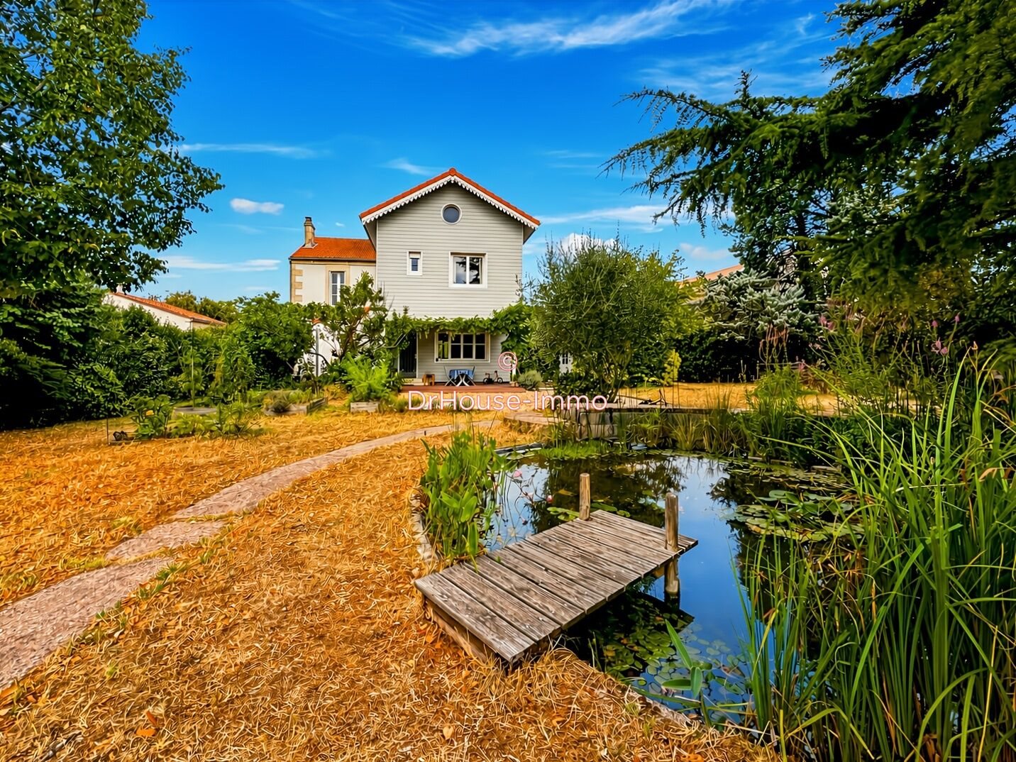 Maison à vendre, 205m², Gond-Pontouvre