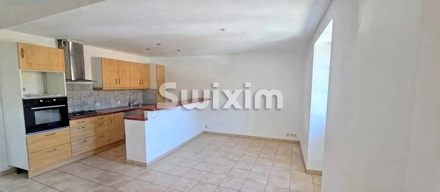 Maison à louer, 84m², Caderousse