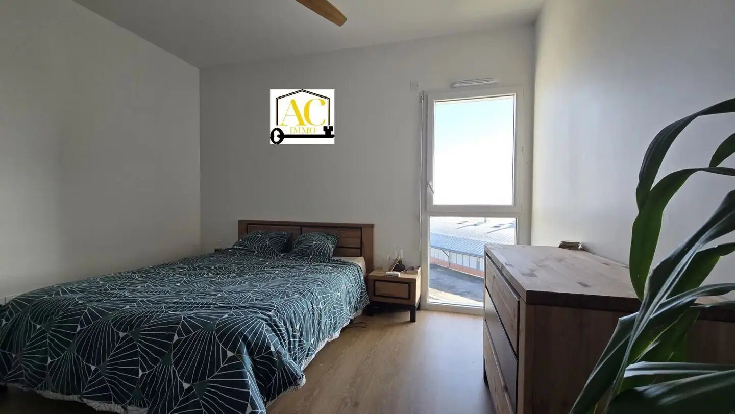 Appartement à louer, 66m², Péron