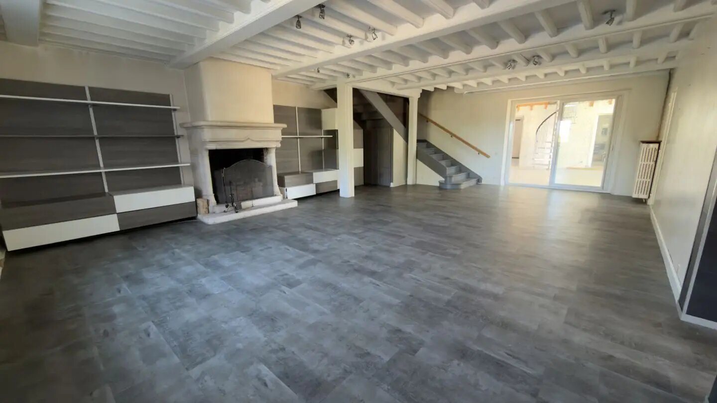 Maison à vendre, 262m², Montélier