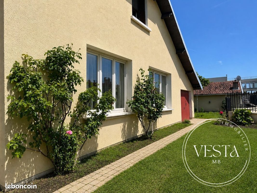 Maison à vendre, 120m², Dole