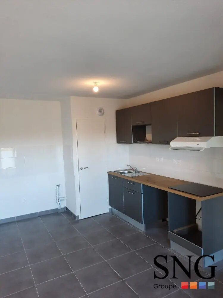 Appartement à louer, 78m², Vedène