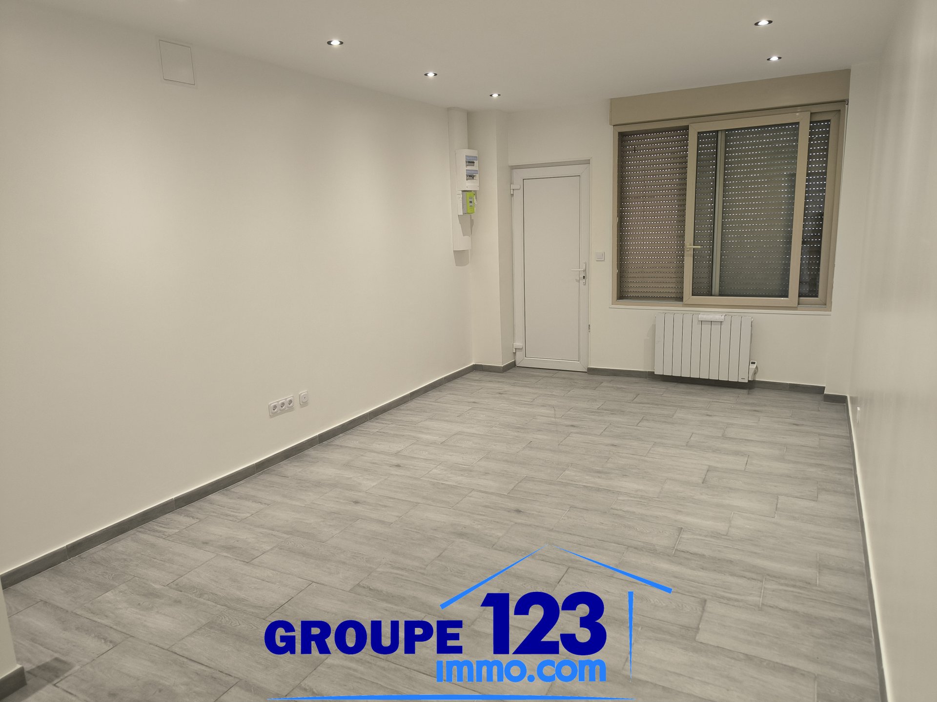 Appartement à louer, 56m², Laroche-Saint-Cydroine