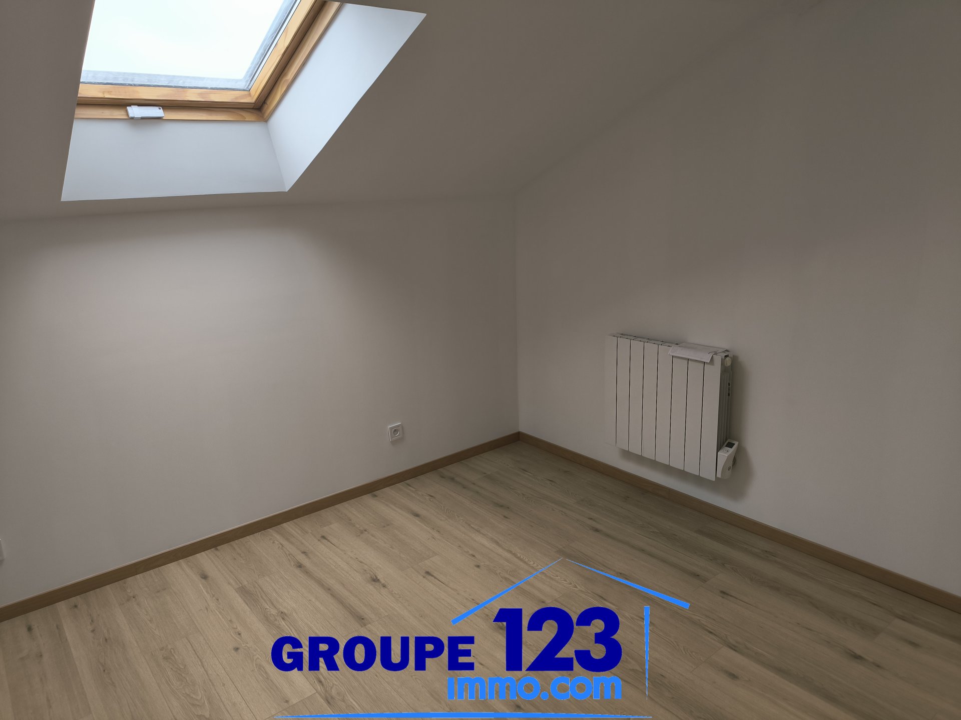 Appartement à louer, 56m², Laroche-Saint-Cydroine