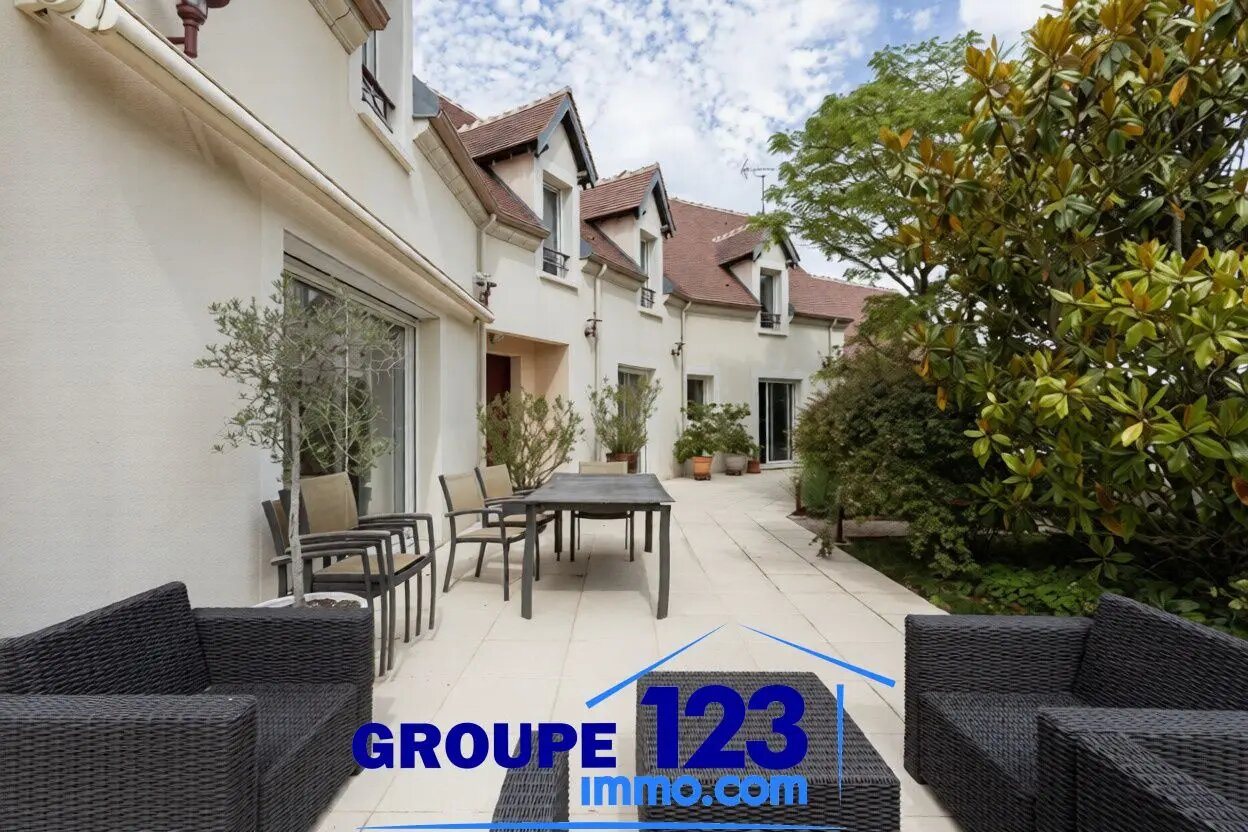 Maison à vendre, 286m², Champlay