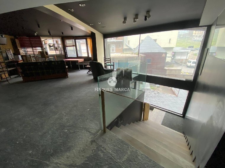 Commercial premises for sale in Encamp · 3 of 3