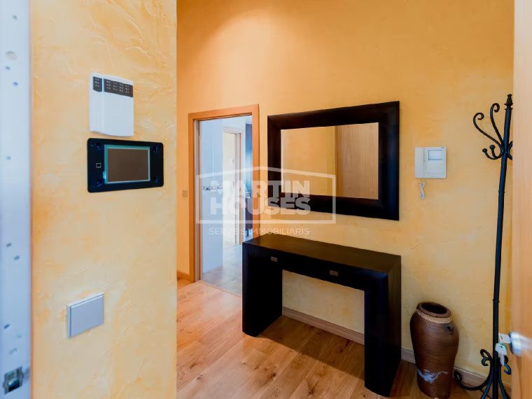 3-bedroom penthouse for sale in La Massana · 2 of 3
