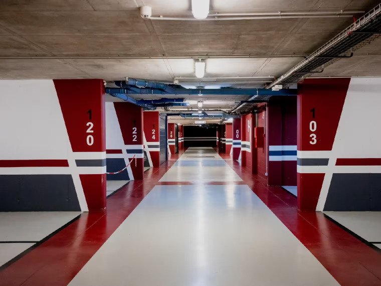 Parking space for sale in Encamp · 10 of 11