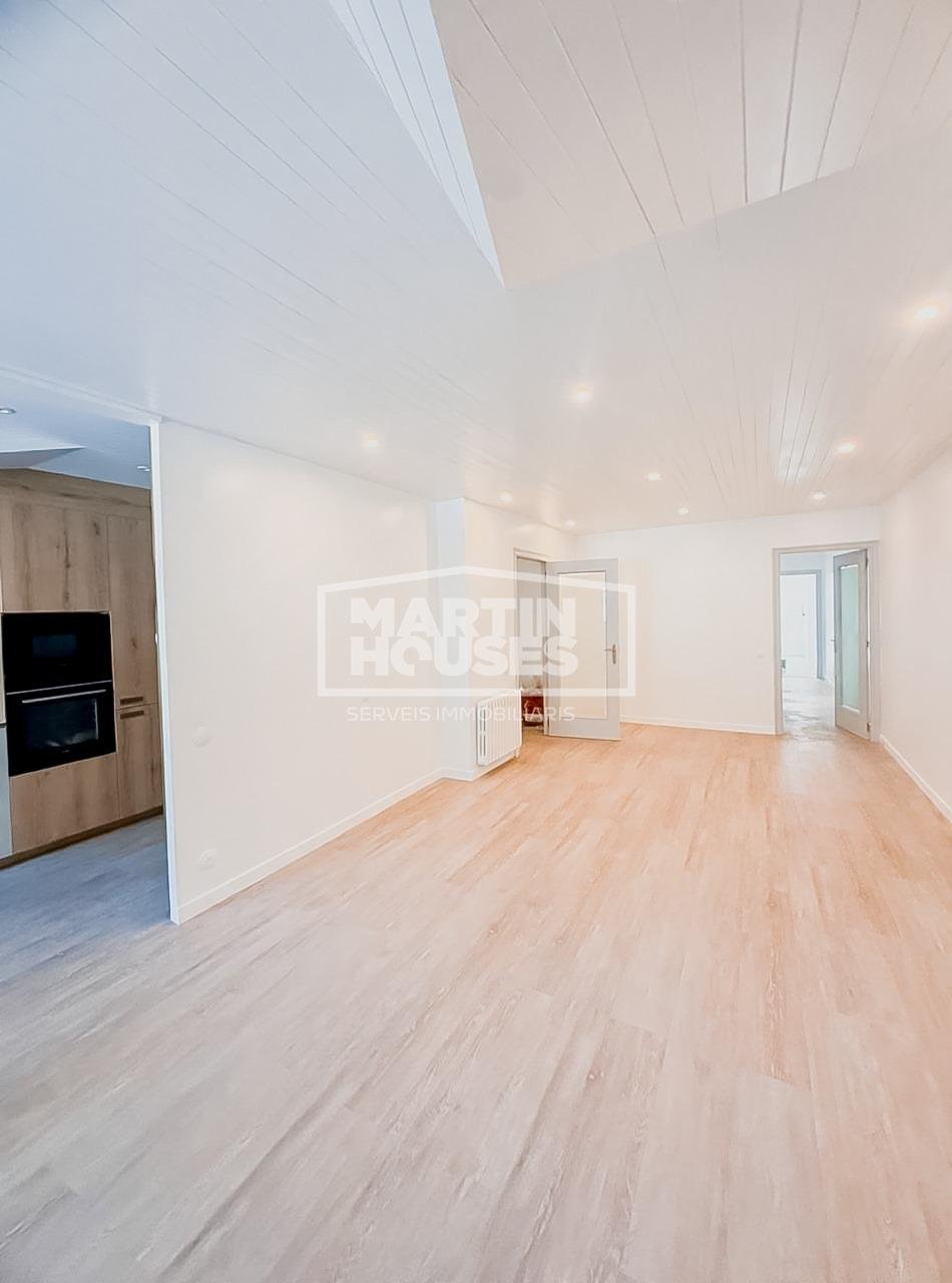3-bedroom penthouse for sale in Andorra la Vella · 2 of 60